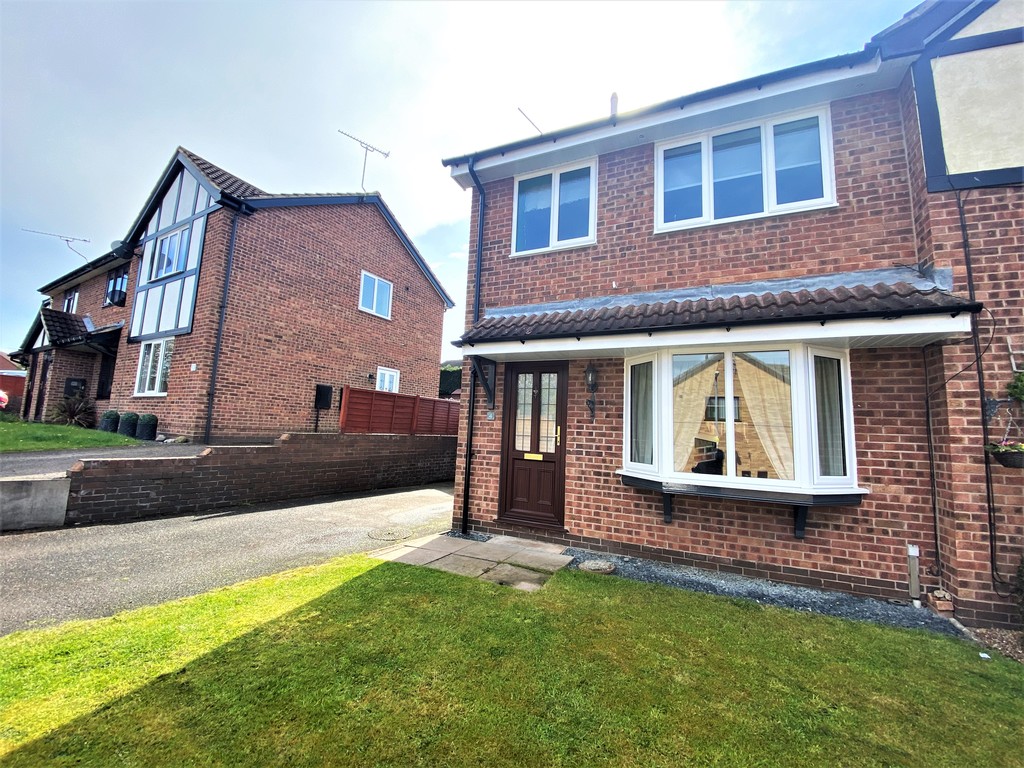 Kestrel Close, Uttoxeter, Staffordshire Estate Agents For Burton