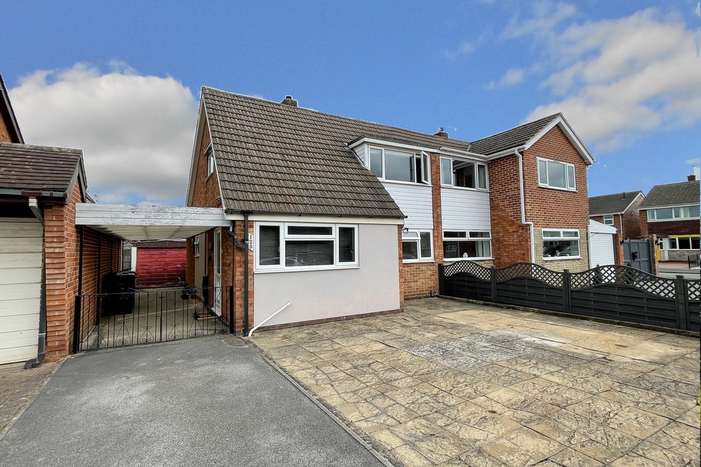 Priorylands, Stretton, BurtononTrent Estate Agents For Burton