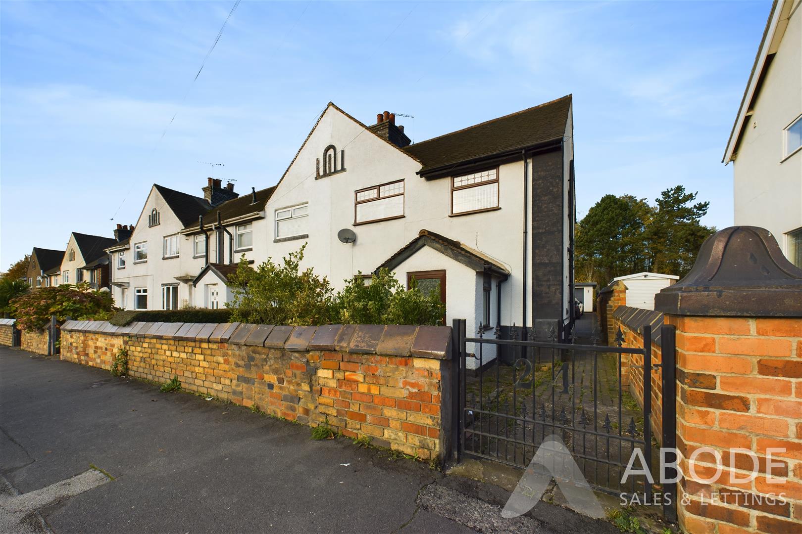 Derby Road, Swadlincote, DE11 8EB