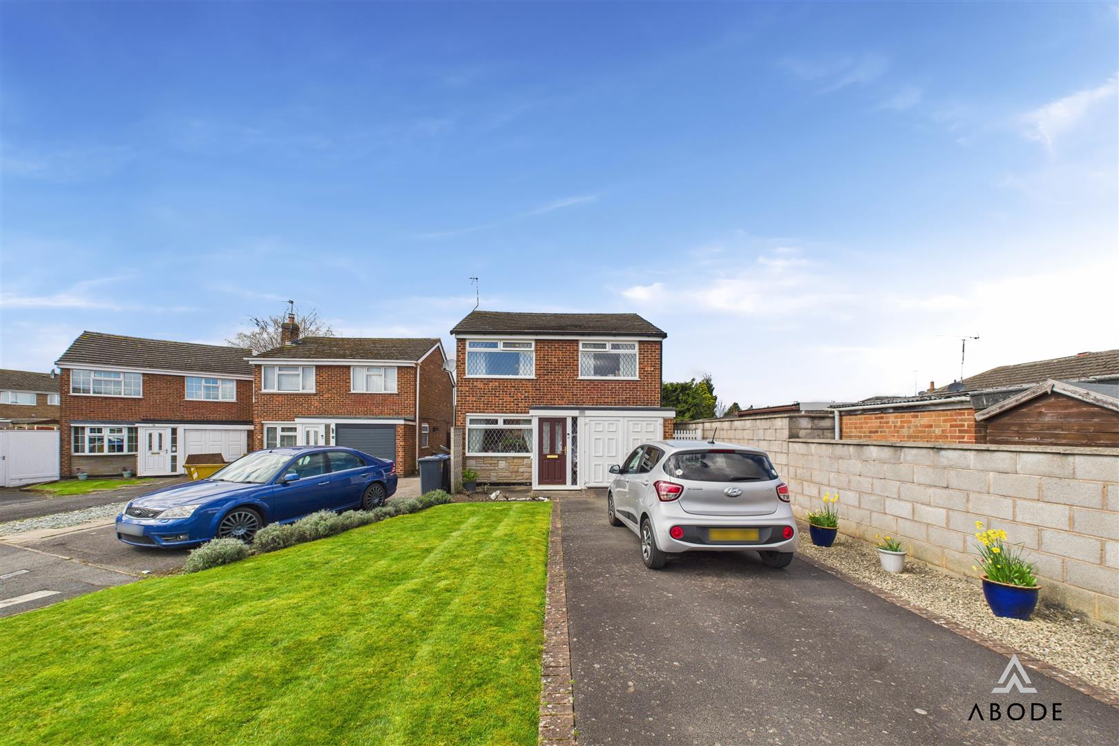 Jordan Avenue, Stretton