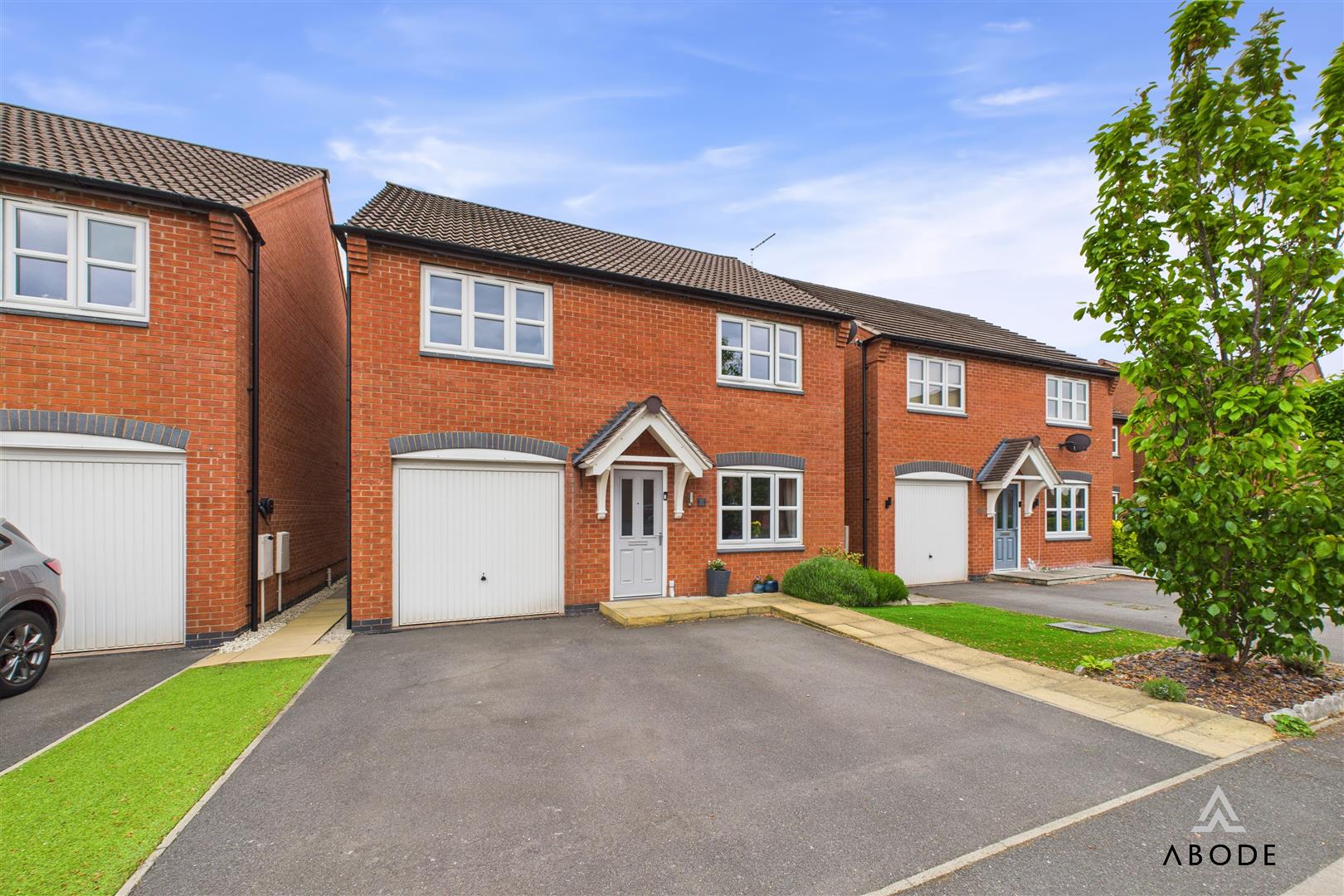 Perle Road, Nr Stretton, Burton-On-Trent