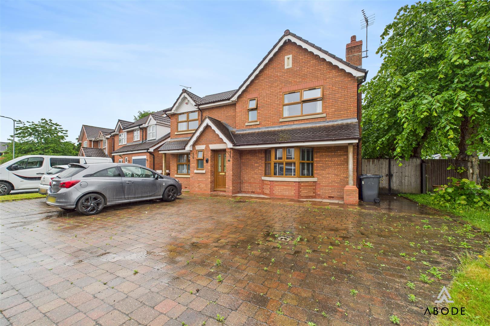 Arkle Close, Uttoxeter, ST14 8XH