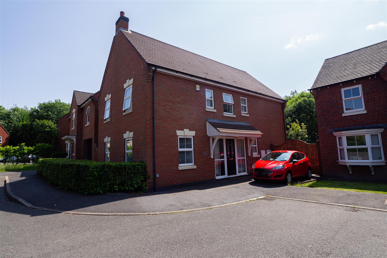 Essex Drive, Church Gresley, Swadlincote