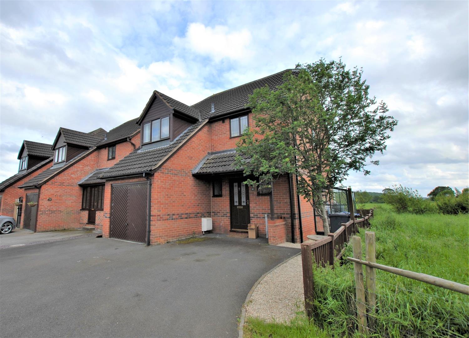 Millbank Drive, Rocester