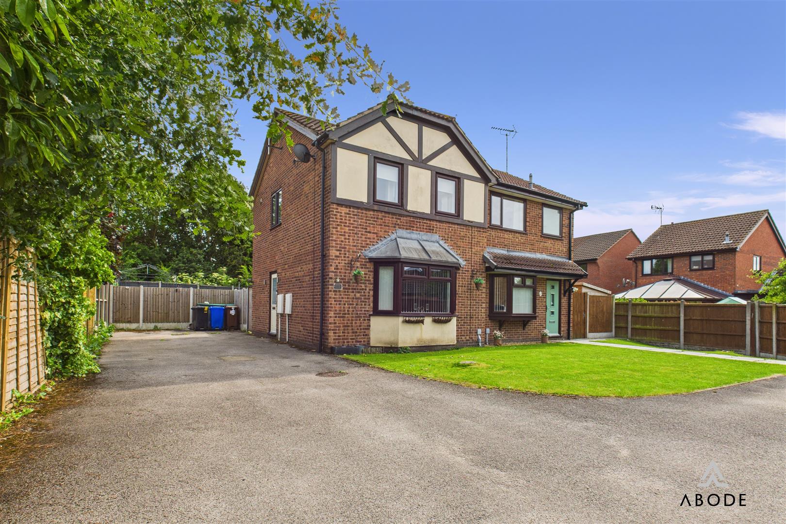 Kestrel Close, Uttoxeter, Staffordshire