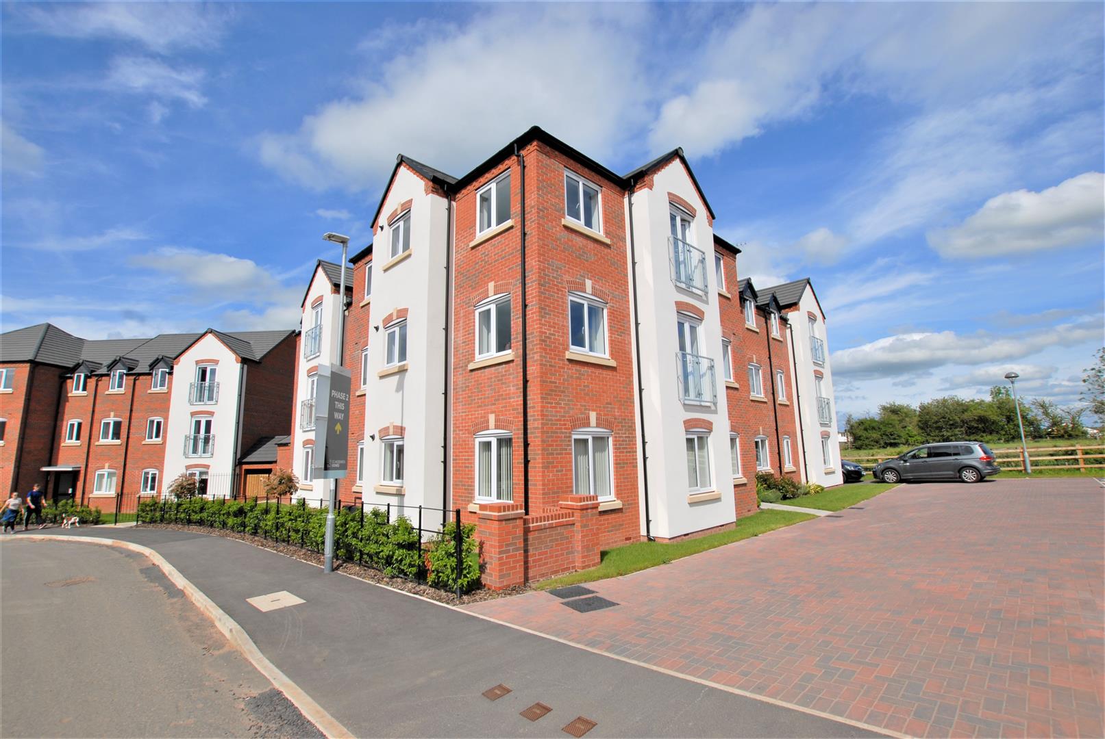Ivinson Way, Uttoxeter ST14 5EQ