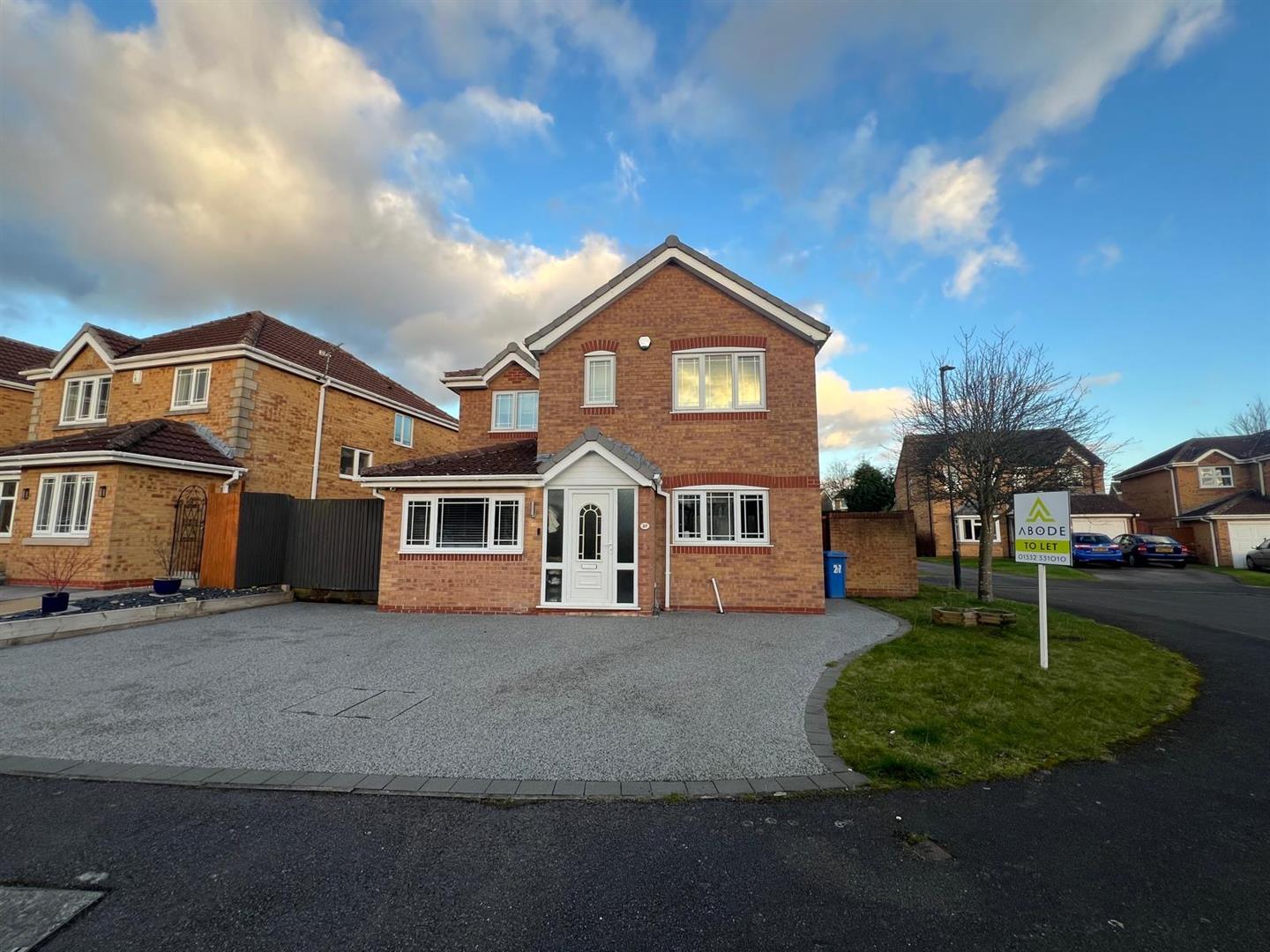 Farmlands Lane, Littleover, Derby DE23 2UR