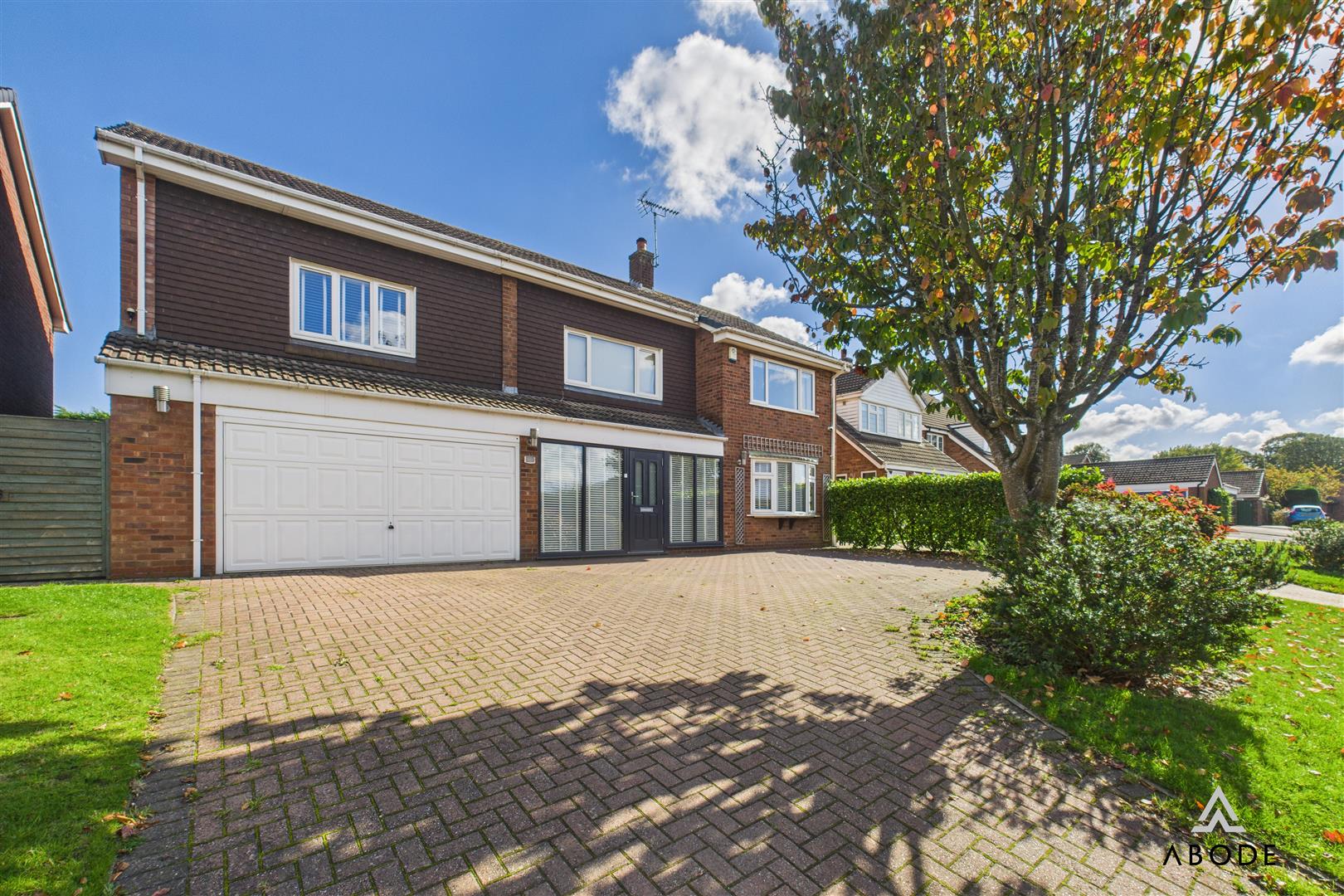 Leigh Lane, Bramshall, Staffordshire