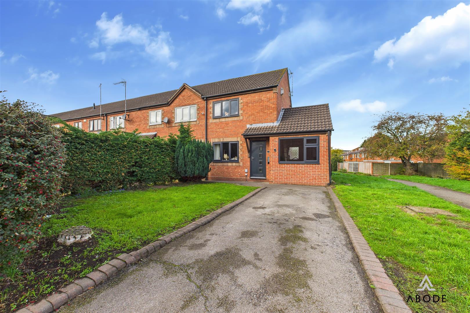 Cedar Road, Castle Gresley, Swadlincote