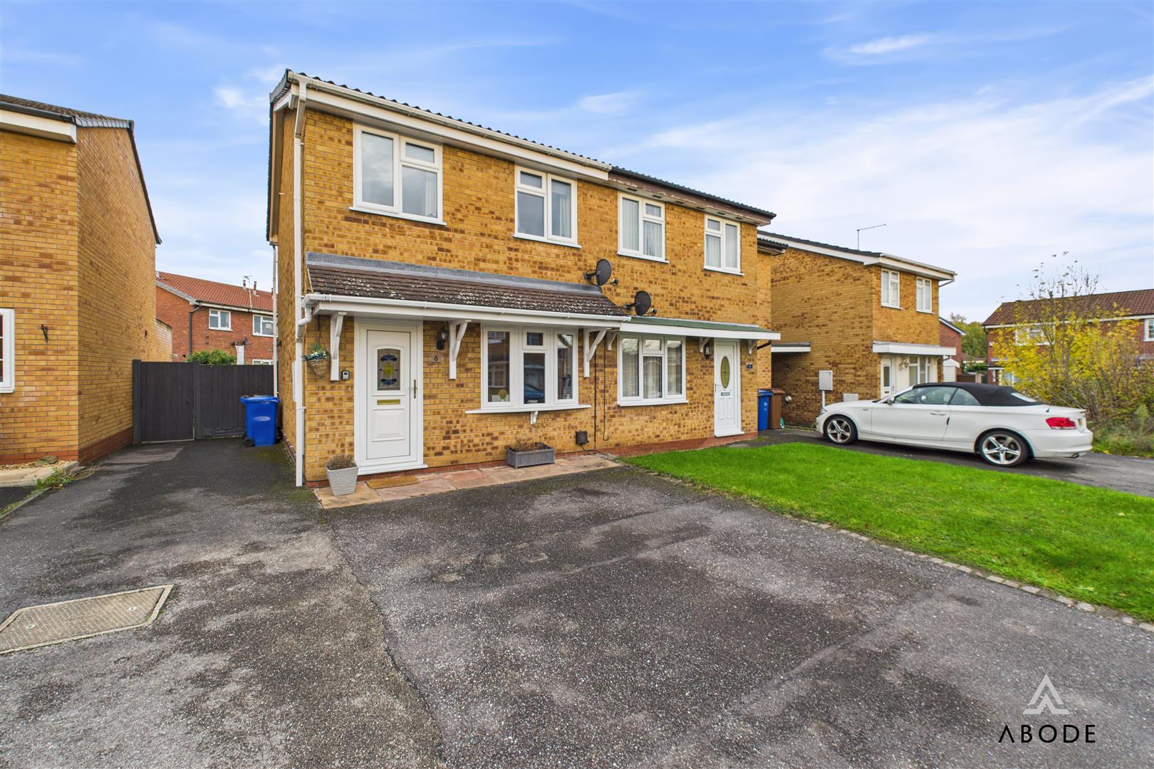 Conway Close, Stretton