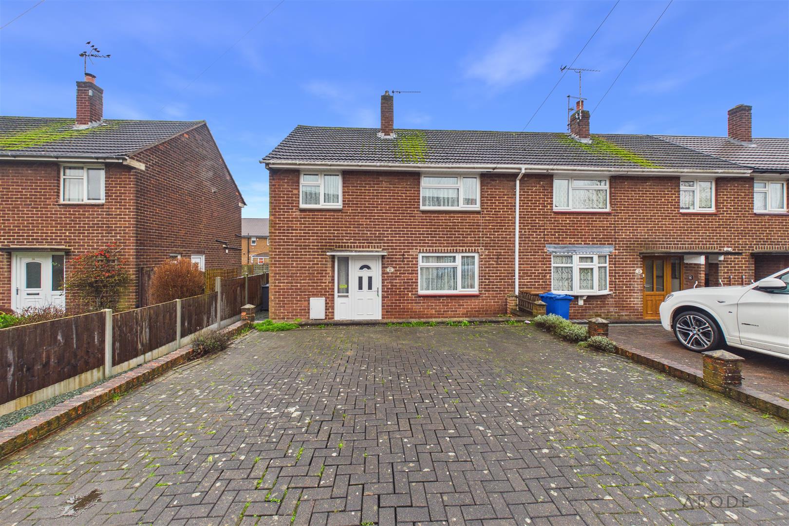 Masefield Crescent, Burton-On-Trent DE14 2SG