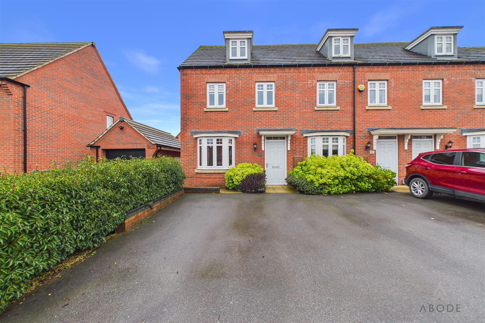 King Lane, Off Henhurst Hill